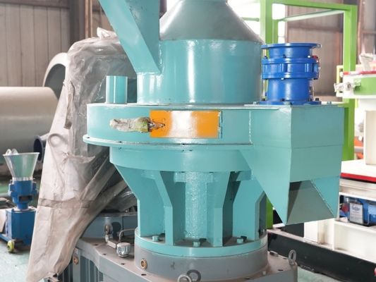 নারকেলের খোসার জন্য 4 মিমি 8 মিমি পাতার চিপ কাঠের ছোরা মেশিন নলাকার কণা