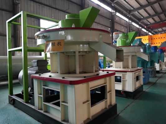 12 মিমি ডায়া ক্যাটল ফিড উড পেলেট মেশিন মিল প্রেস মেশিন 80C থেকে 100C