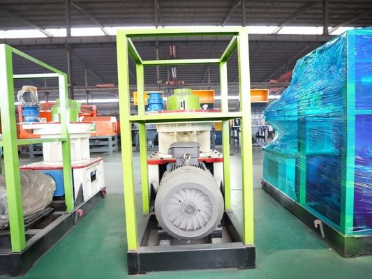 বায়োমাস রাইসহুস্ক ঘাস তৈরির জন্য বাড়ির ছোট খামার করাত কাঠের পেলেট প্রেস