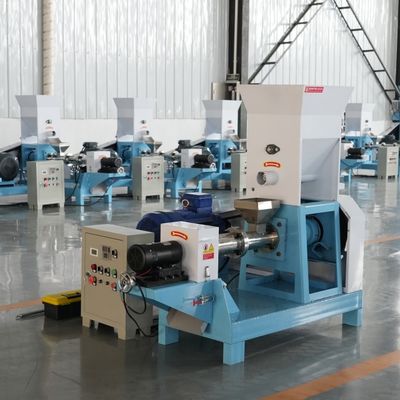 500kg/H ছোট মাছের খাবার পেলেট মেকিং মেশিন 2.2kw কাটিং পাওয়ার