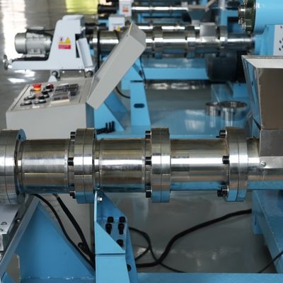 উচ্চ উত্পাদনশীলতা পোষা ফিড ভাসমান ফিশ ফিড এক্সট্রুডার মেশিন 300 কেজি