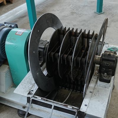 পশু খাদ্য চিকেন পিগ পোল্ট্রি ফিড প্রসেসিং মেশিন মিল পেলিটাইজার রোলার মেশিন